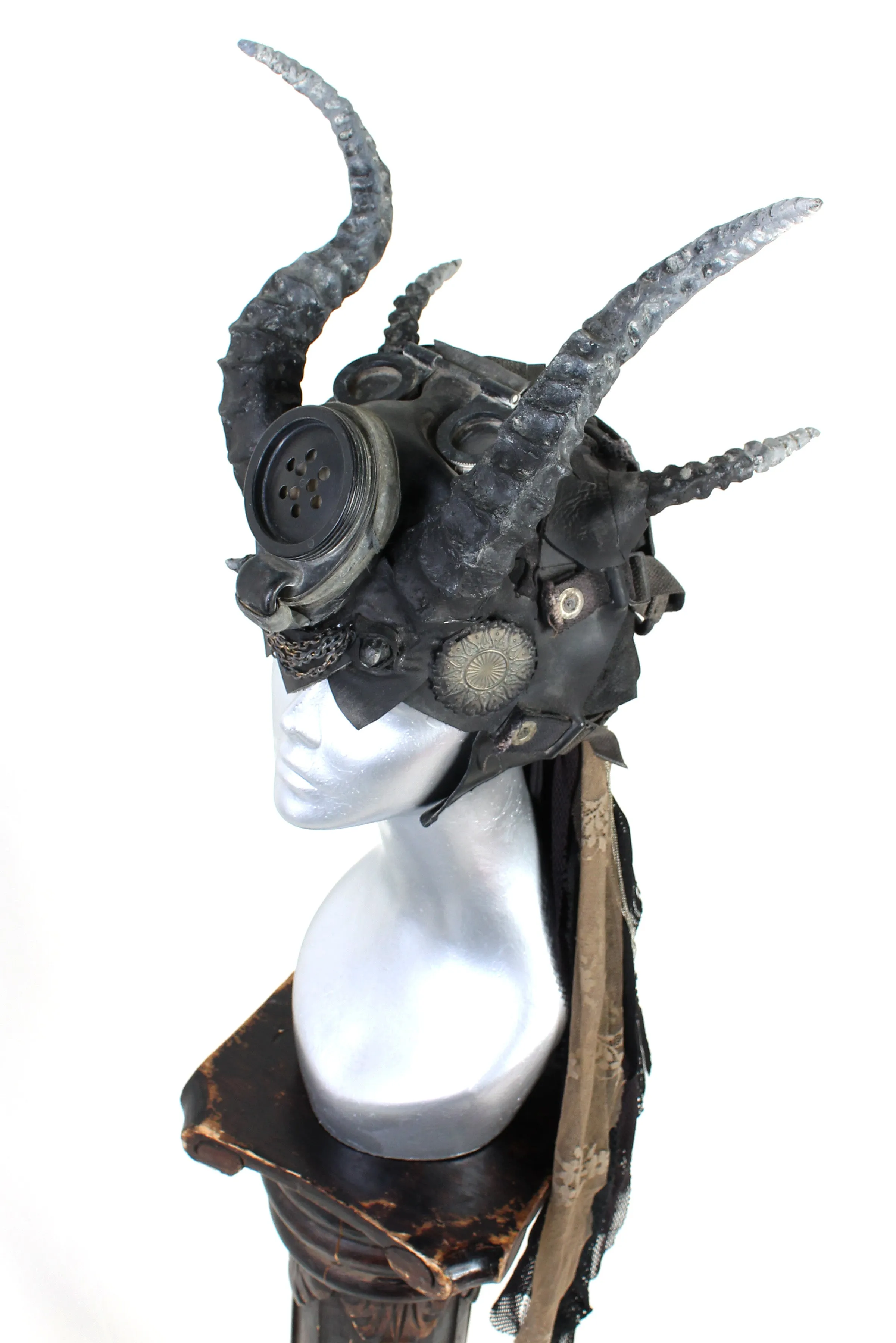 Badlands Headdress by Corviid / HEADGEAR V