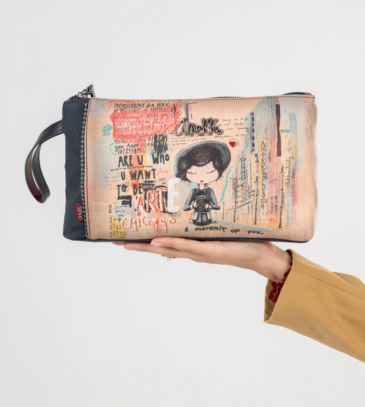 City Art toiletry bag for women