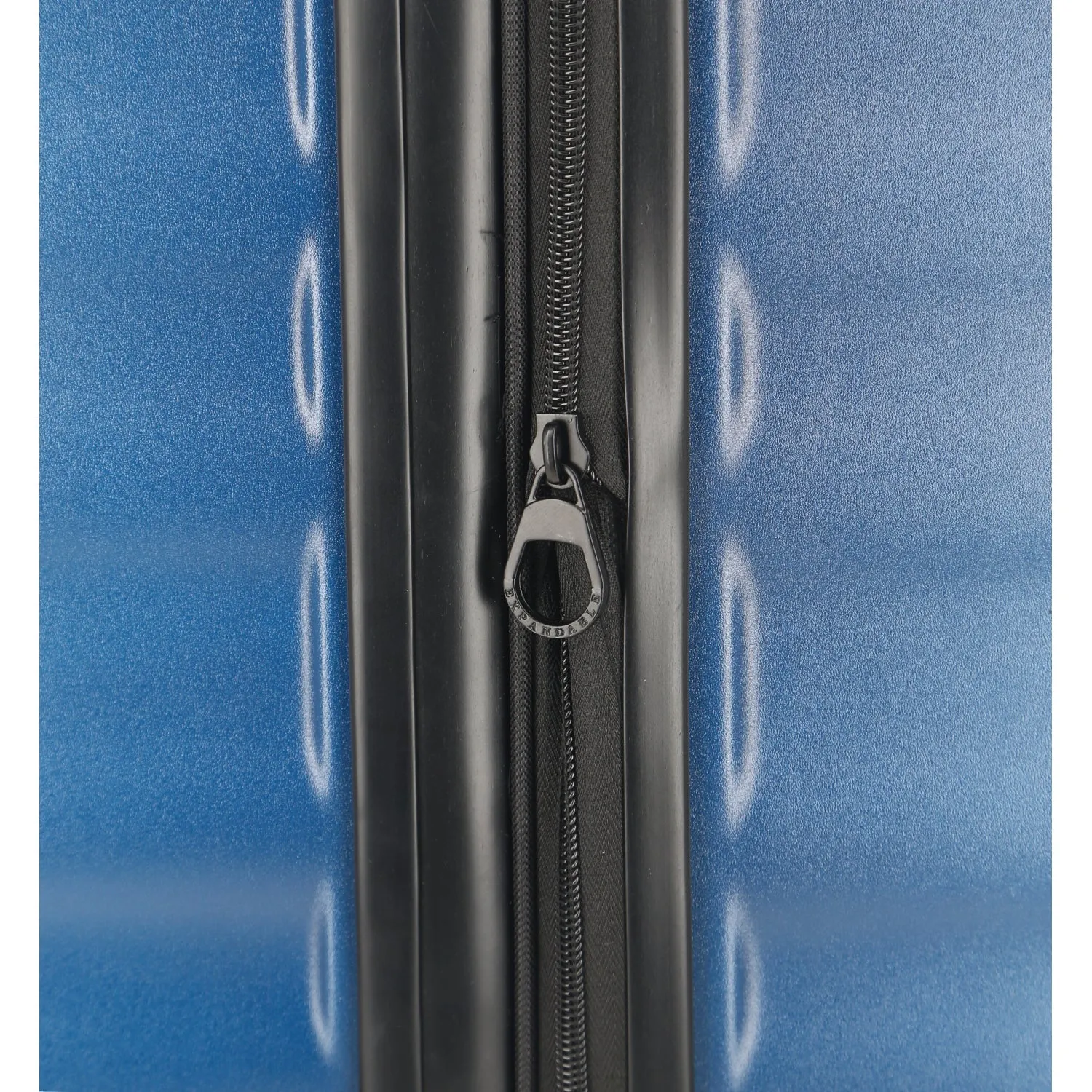 Crossing Tripp Polycarbonate Expandable 24" Medium Luggage Spinner