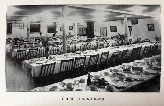 (Kansas) Women of Central Congregational Church. Central Congregational Church Cook Book. 