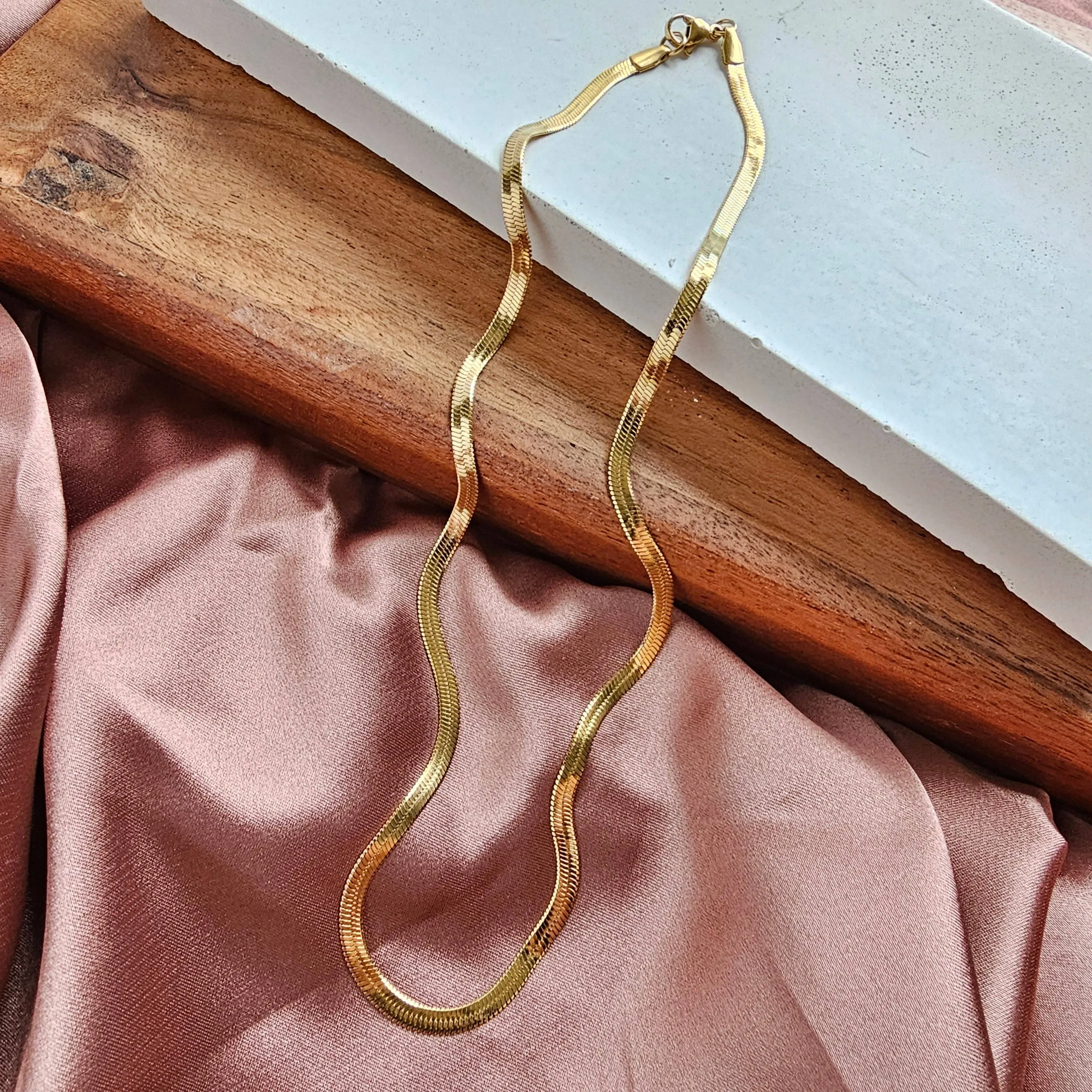 Luxe Gold Delicate Herringbone Chain - 16"