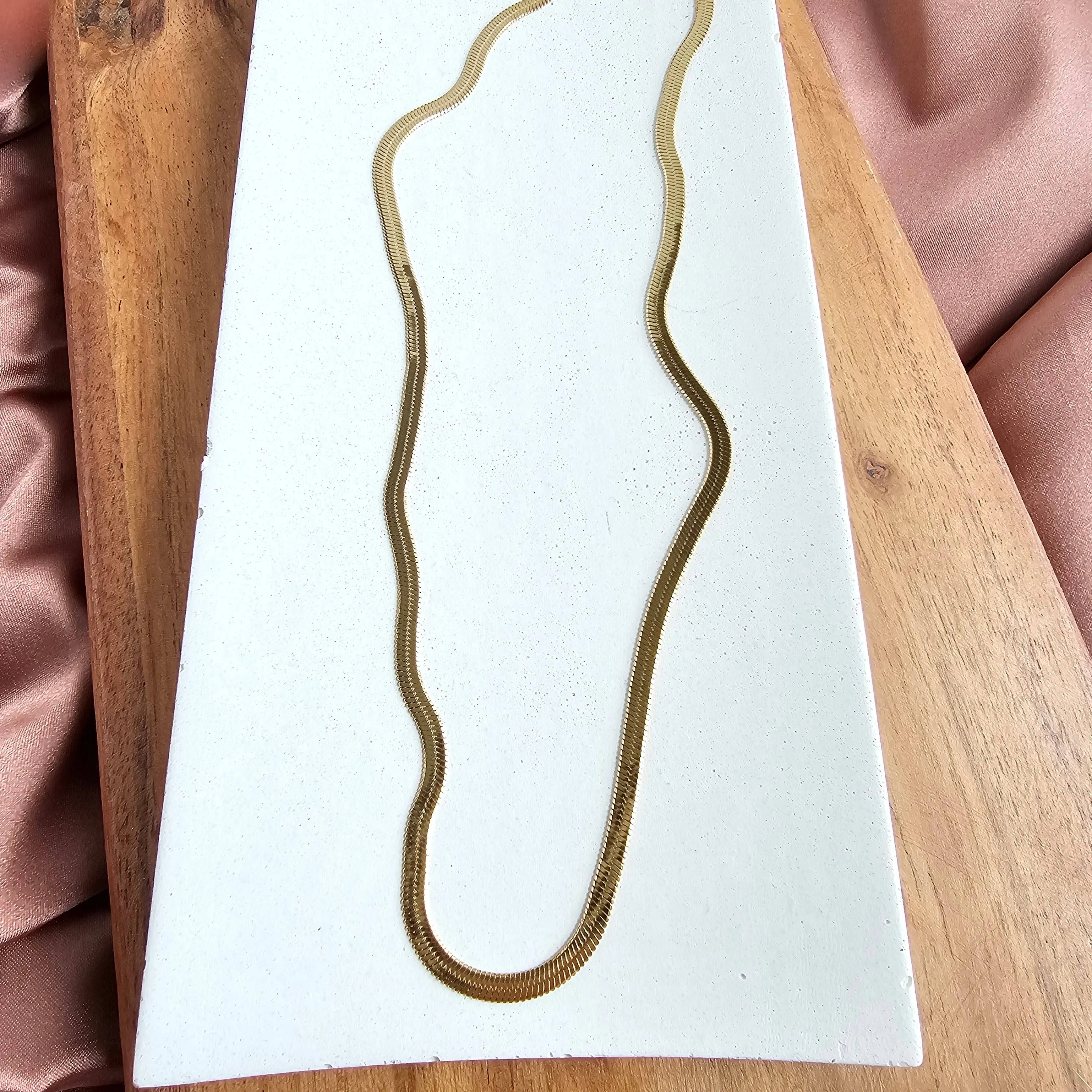 Luxe Gold Delicate Herringbone Chain - 16"