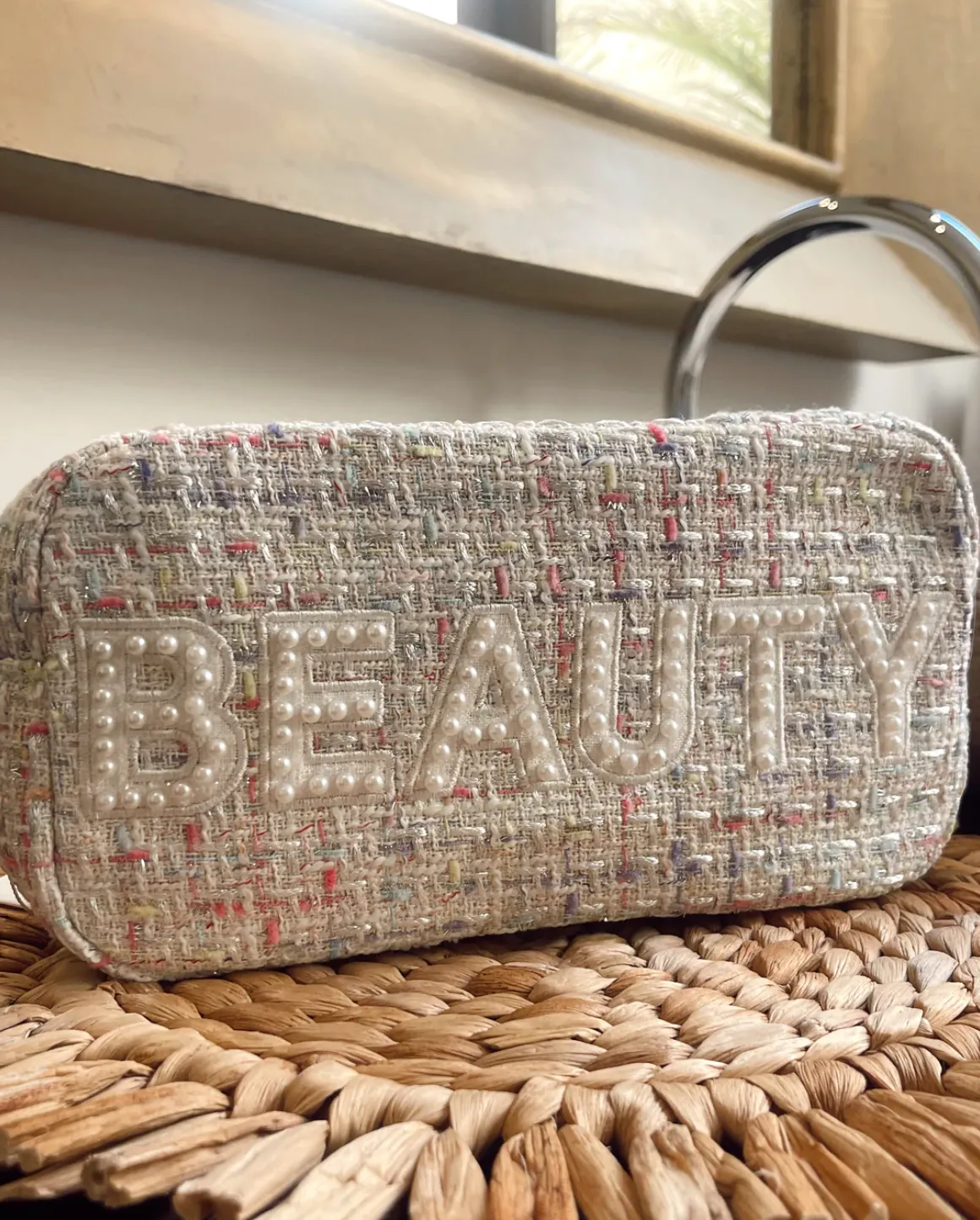 NEW!! Tweed BEAUTY Bag in White