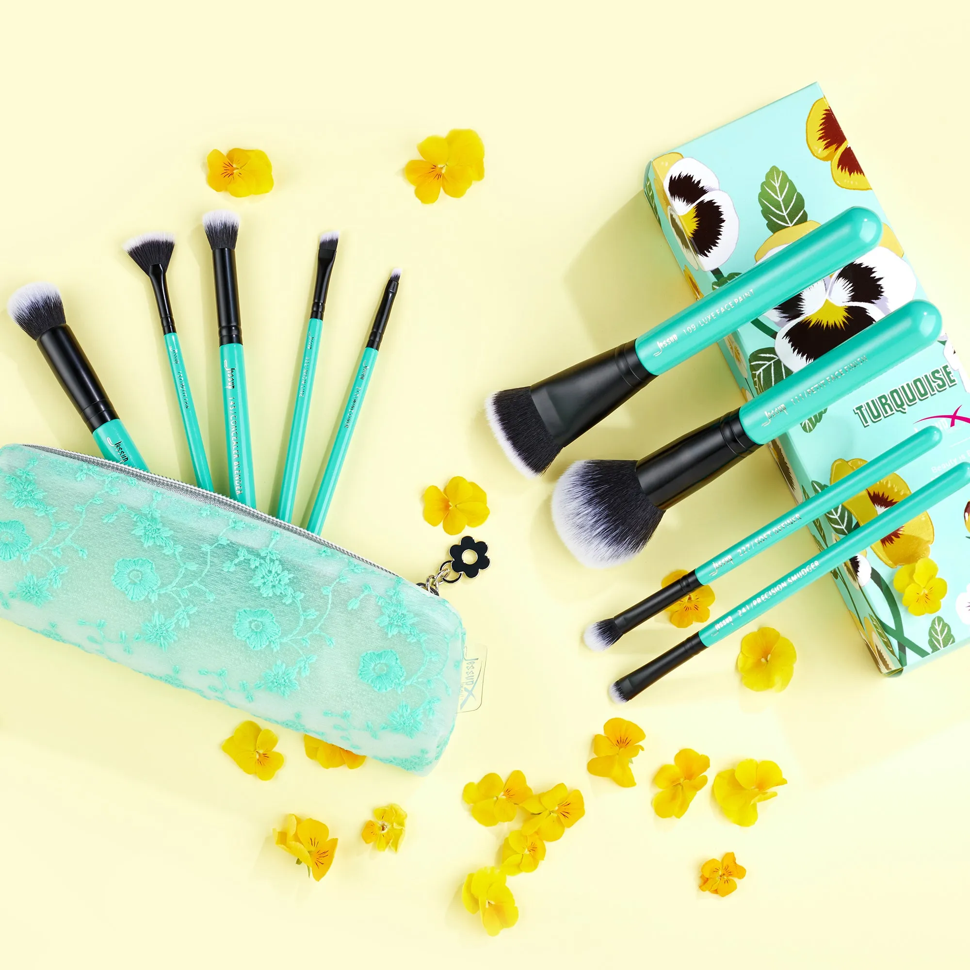 Turquoise 9PCS Essential Makeup Brush Kit with Storage Bag T321