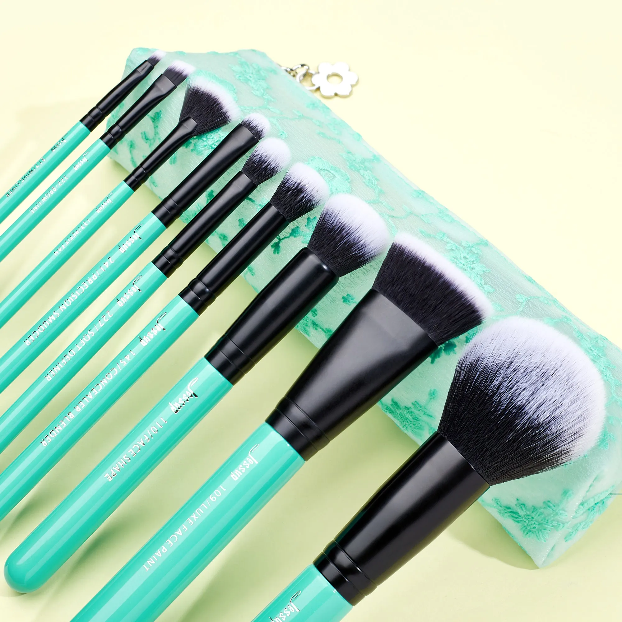 Turquoise 9PCS Essential Makeup Brush Kit with Storage Bag T321