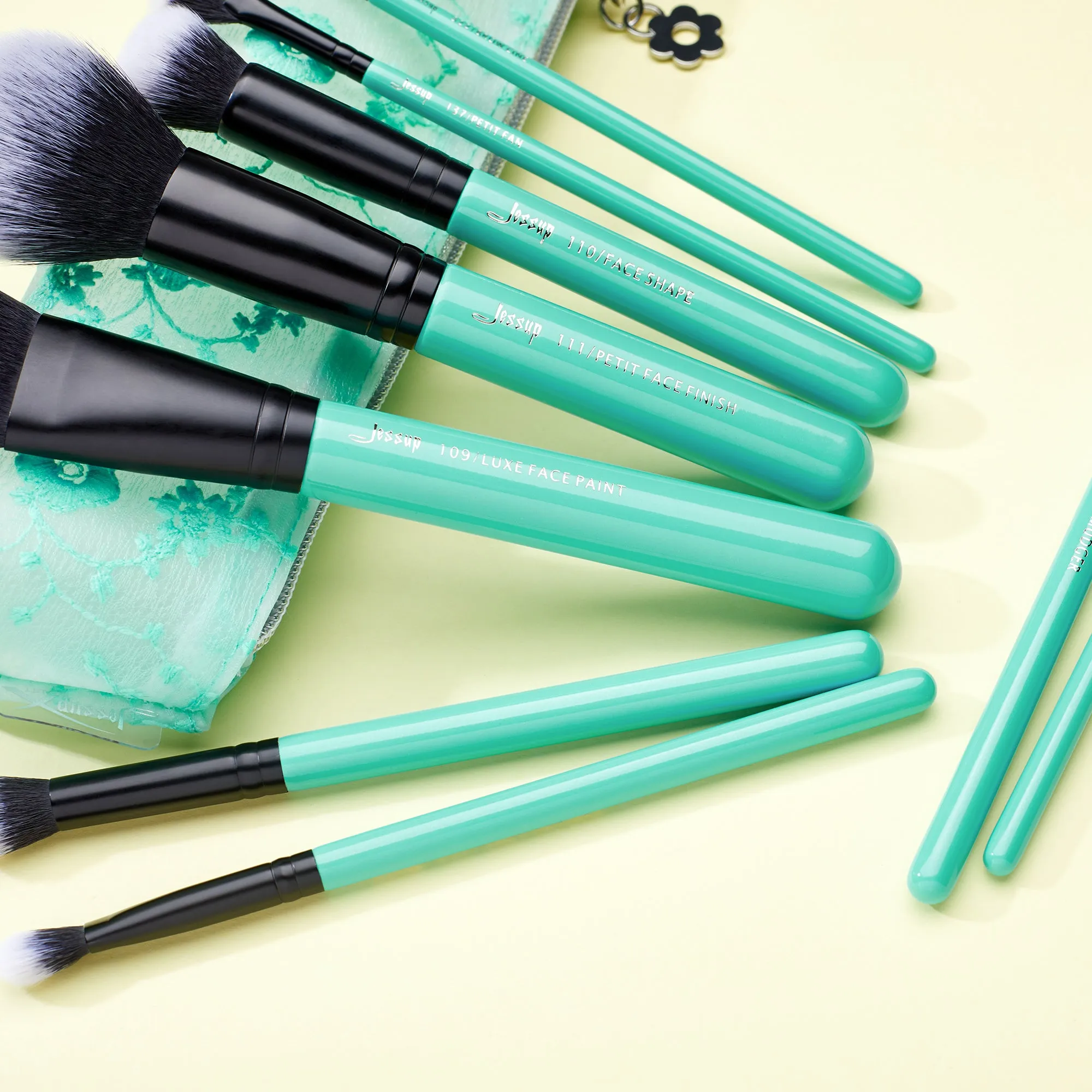 Turquoise 9PCS Essential Makeup Brush Kit with Storage Bag T321